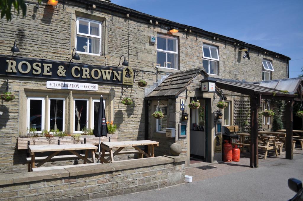 The Rose And Crown Hotel ฮัดเดอร์สฟิลด์ ภายนอก รูปภาพ